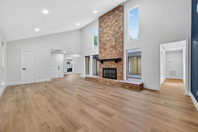 12210 Waldemar Drive, Houston, TX 77077