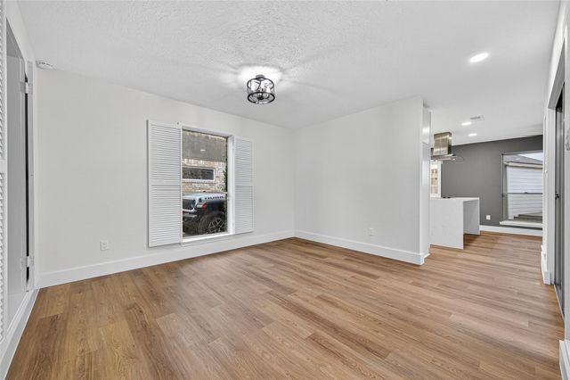 12210 Waldemar Drive, Houston, TX 77077