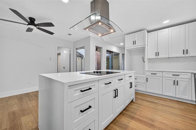 12210 Waldemar Drive, Houston, TX 77077