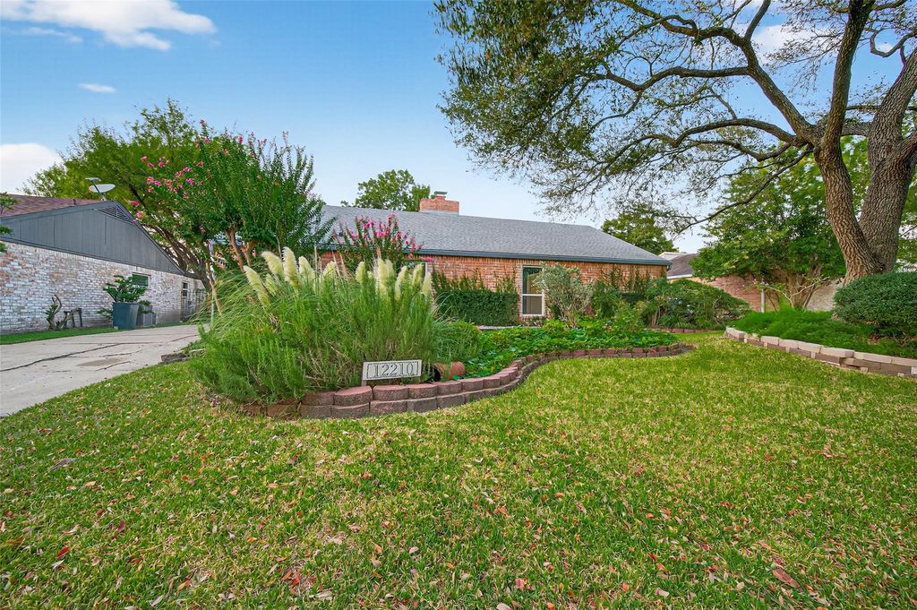 12210 Waldemar Drive, Houston, TX 77077