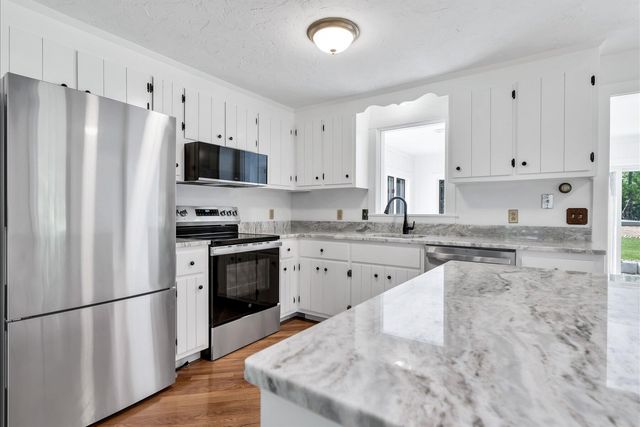3 Viber Lane 1, Teaticket, MA 02536
