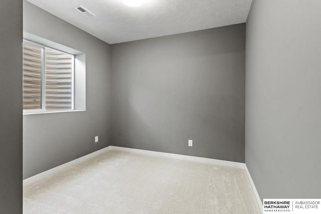 14810 Willow Street, Bennington, NE 68007