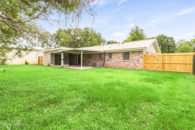 215 Hibiscus Street, Opelousas, LA 70570