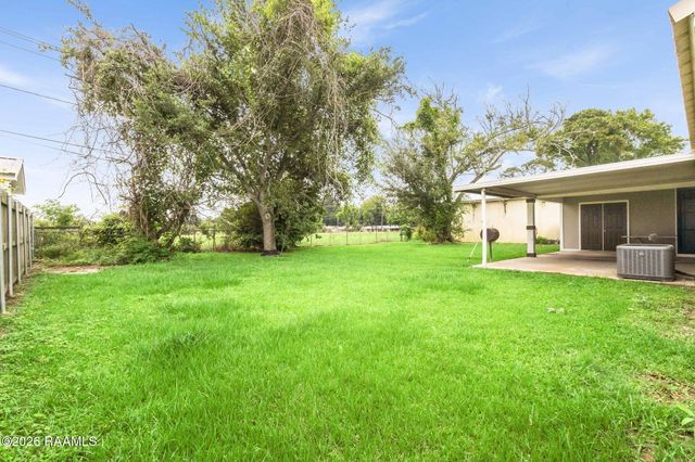215 Hibiscus Street, Opelousas, LA 70570