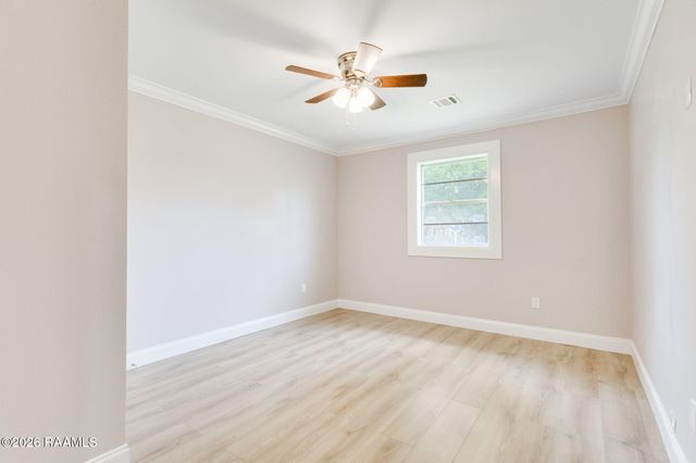 215 Hibiscus Street, Opelousas, LA 70570