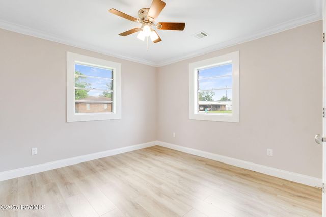215 Hibiscus Street, Opelousas, LA 70570