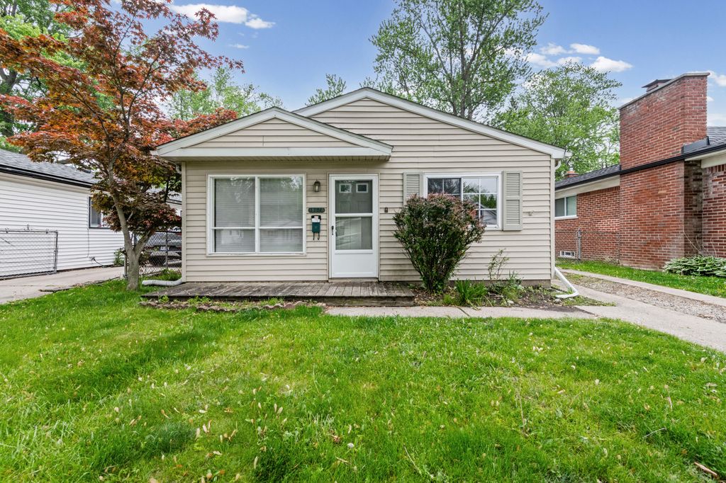 18628 Wakenden Street, Redford Charter Twp, MI 48240