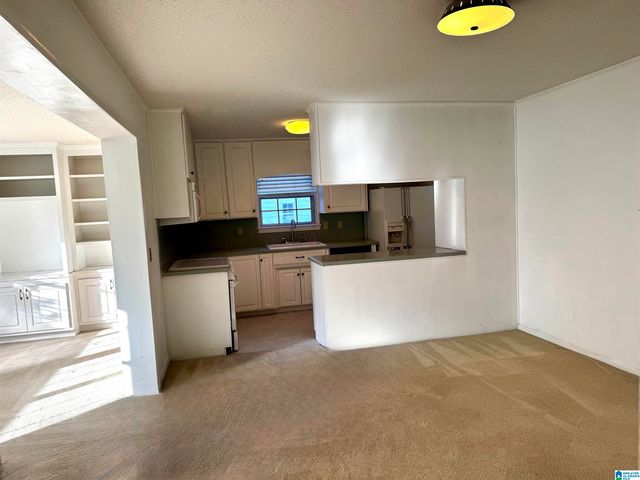 608 MEADOW PLACE, Gardendale, AL 35071