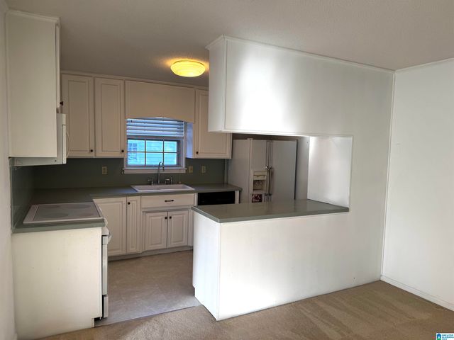 608 MEADOW PLACE, Gardendale, AL 35071