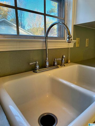 608 MEADOW PLACE, Gardendale, AL 35071