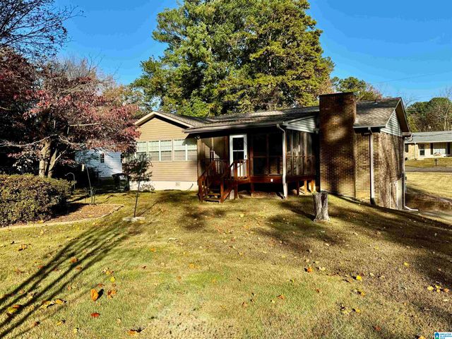 608 MEADOW PLACE, Gardendale, AL 35071
