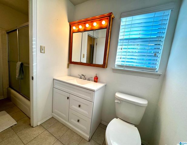 608 MEADOW PLACE, Gardendale, AL 35071