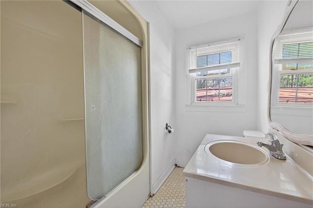 207 Beechwood DR, Suffolk, VA 23434