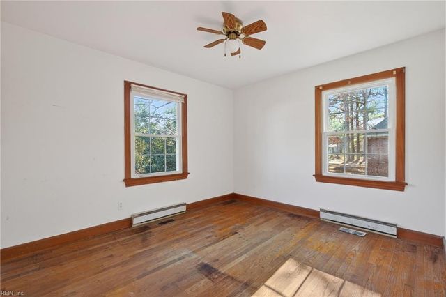 207 Beechwood DR, Suffolk, VA 23434