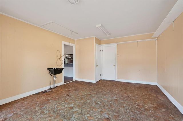 207 Beechwood DR, Suffolk, VA 23434