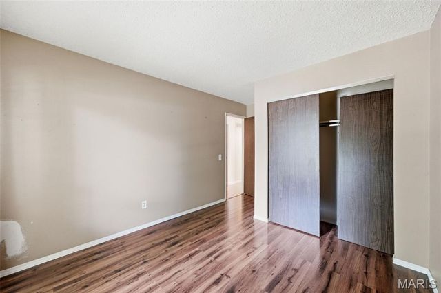 5615 Wieland Drive, St Louis, MO 63128