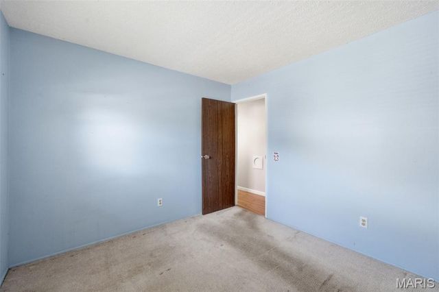 5615 Wieland Drive, St Louis, MO 63128