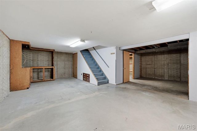 5615 Wieland Drive, St Louis, MO 63128