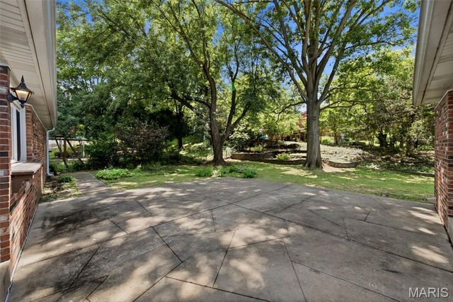 5615 Wieland Drive, St Louis, MO 63128