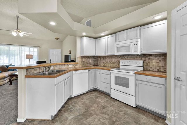 11793 Shelburne, Caldwell, ID 83605