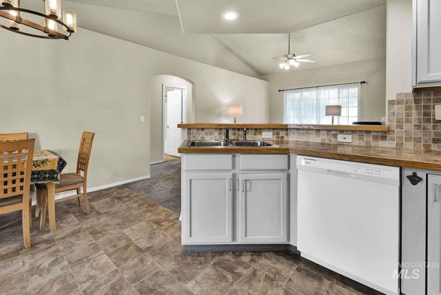 11793 Shelburne, Caldwell, ID 83605