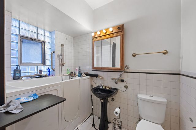 12045 S Eggleston Avenue, Chicago, IL 60628