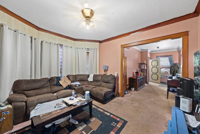 12045 S Eggleston Avenue, Chicago, IL 60628