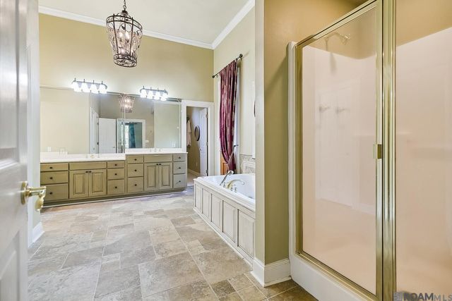 11901 Foxshire Ct, Baton Rouge, LA 70815