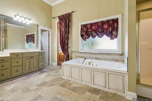 11901 Foxshire Ct, Baton Rouge, LA 70815