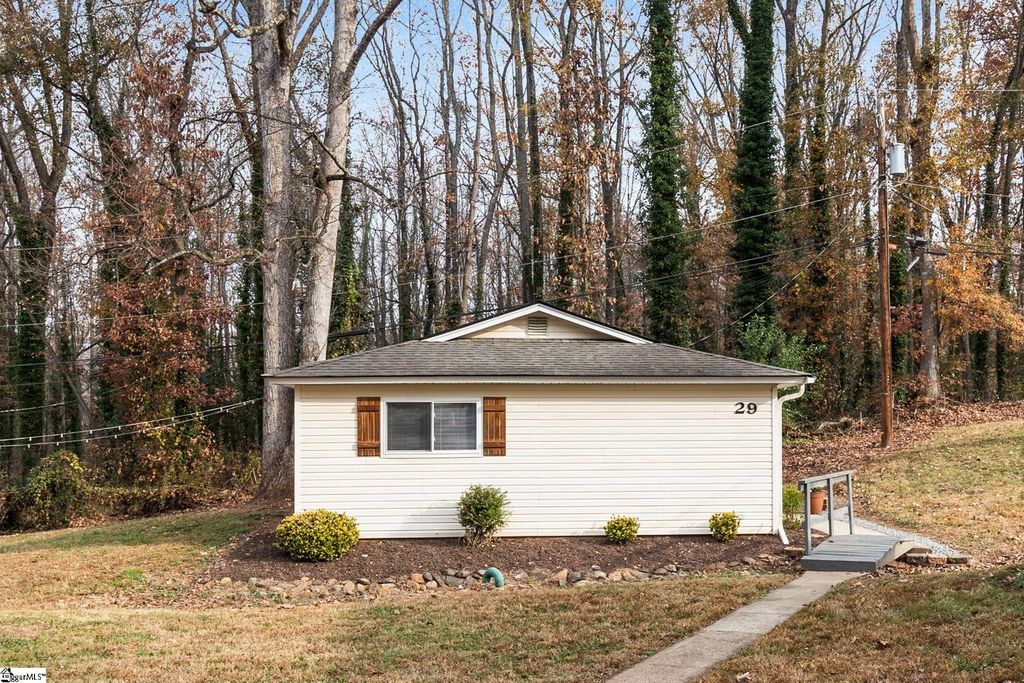 29 Kimbell Court, Greenville, SC 29617
