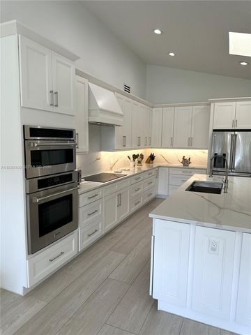 2 Alnwick Rd, Palm Beach Gardens, FL 33418