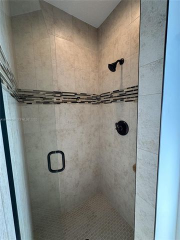 2 Alnwick Rd, Palm Beach Gardens, FL 33418