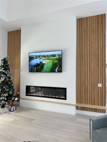 2 Alnwick Rd, Palm Beach Gardens, FL 33418