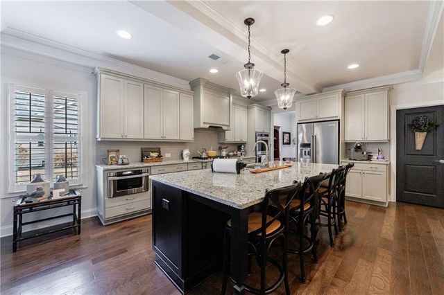 137 Sweetbriar Farms Road, Woodstock, GA 30188