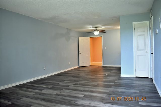 1011 Ennis Joslin, Corpus Christi, TX 78412