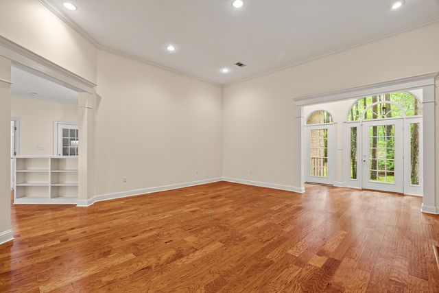 28 Canebrake Blvd., Hattiesburg, MS 39402
