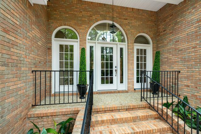 28 Canebrake Blvd., Hattiesburg, MS 39402