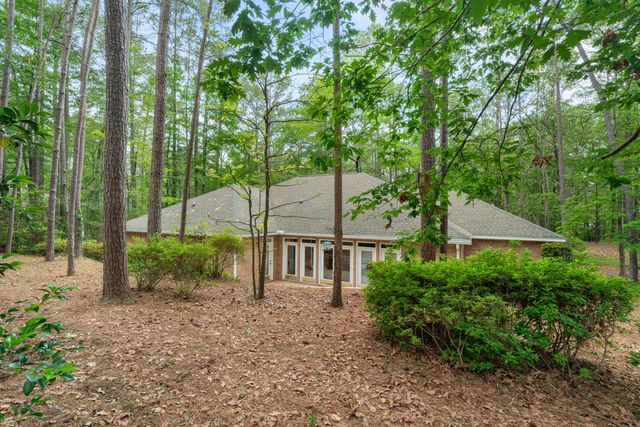 28 Canebrake Blvd., Hattiesburg, MS 39402