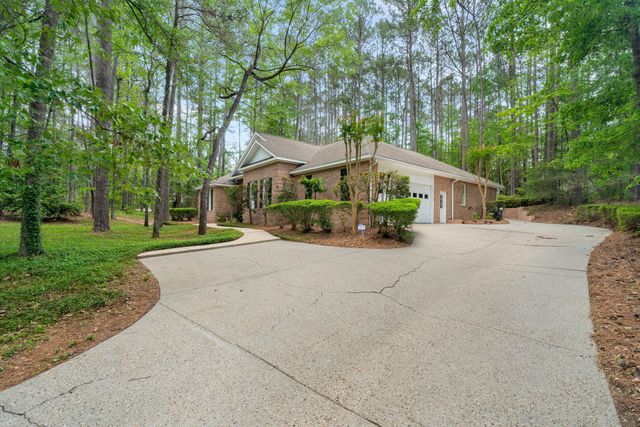 28 Canebrake Blvd., Hattiesburg, MS 39402