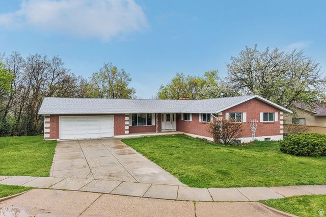 2826 E BRINTON CIR, Layton, UT 84040