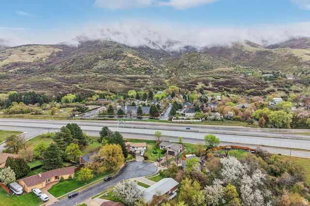 2826 E BRINTON CIR, Layton, UT 84040