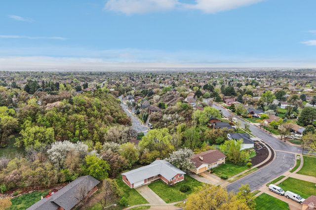 2826 E BRINTON CIR, Layton, UT 84040