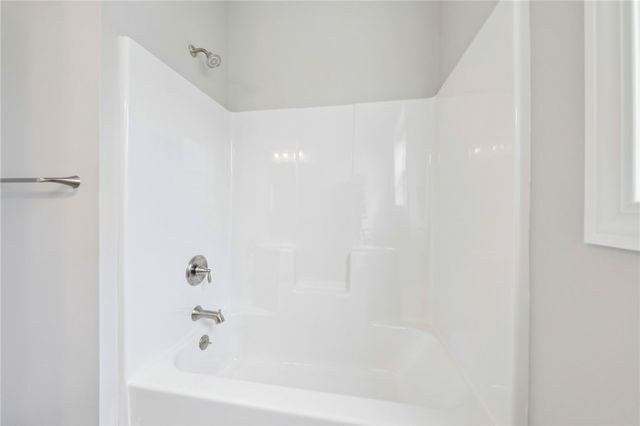 5121 Red Oak Lane, Batavia, NY 14020