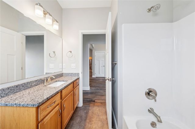 5121 Red Oak Lane, Batavia, NY 14020