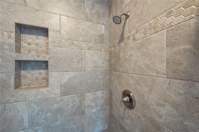 5121 Red Oak Lane, Batavia, NY 14020