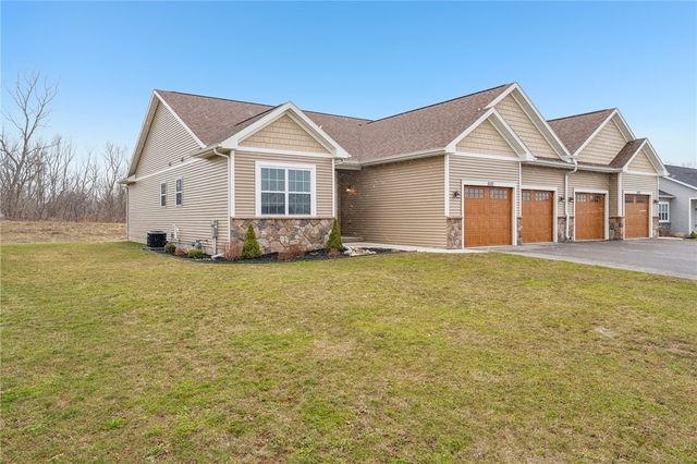 5121 Red Oak Lane, Batavia, NY 14020