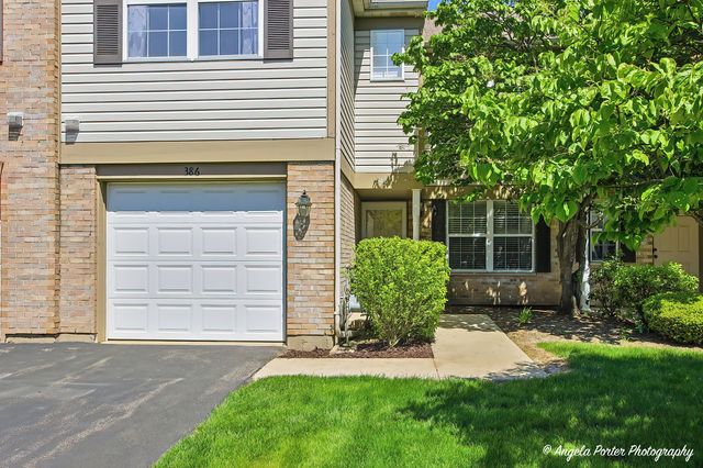 386 Crystal Ridge Drive 386, Crystal Lake, IL 60012