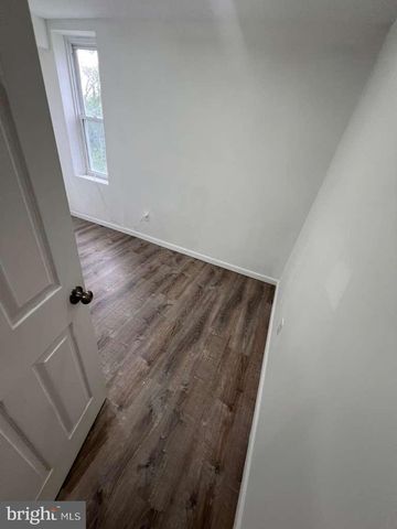 2005 S 9TH ST, Camden, NJ 08104