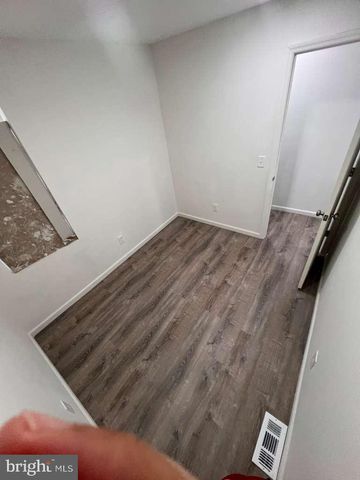 2005 S 9TH ST, Camden, NJ 08104