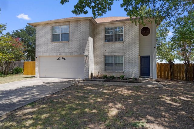 950 Whispering Hollow DR, Kyle, TX 78640